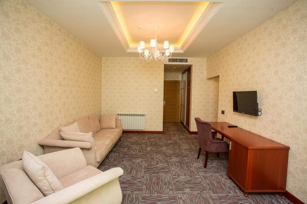 Azpetrol Hotel Qusari járás Kültér fotó